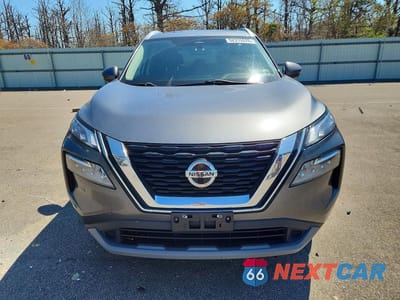 Piąte zdjęcie samochodu w środku: 2021 NISSAN ROGUE SV VIN:5N1AT3BB7MC702649 - miniatura