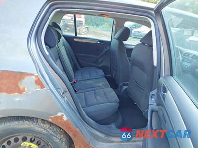 Zdjęcie 6 z 13 samochodu: 2012 VOLKSWAGEN GOLF VIN:WVWDB7AJ7CW280044 - miniatura