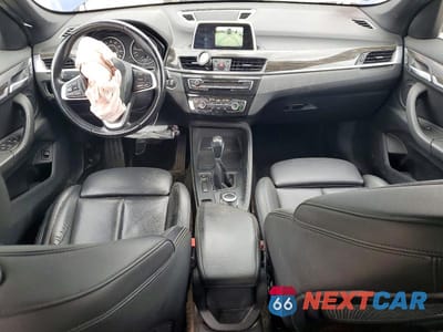Zdjęcie 8 z 13 samochodu: 2018 BMW X1 XDRIVE28I VIN:WBXHT3C31J5L25930 - miniatura