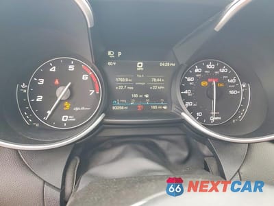 Zdjęcie 9 z 12 samochodu: 2020 ALFA ROMEO GIULIA VIN:ZARFANAN6L7637152 - miniatura