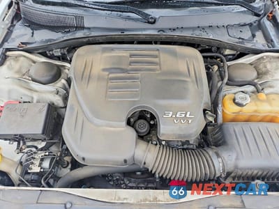 Zdjęcie 11 z 12 samochodu: 2016 CHRYSLER 300C VIN:2C3CCAEG7GH147748 - miniatura