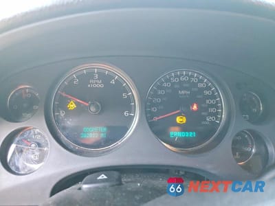 Zdjęcie 9 z 13 samochodu: 2007 CHEVROLET SUBURBAN C1500 VIN:3GNFC16077G239346 - miniatura