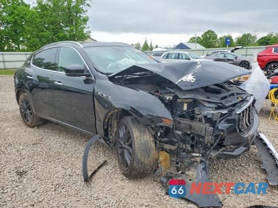 Czwarte zdjęcie samochodu z boku: 2019 MASERATI LEVANTE LUXURY VIN:ZN661XUL7KX338637 - miniatura