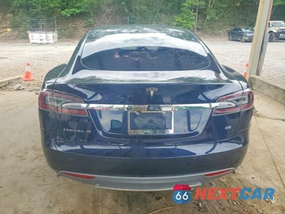 Zdjęcie 6 z 12 samochodu: 2014 TESLA MODEL S VIN:5YJSA1H10EFP60852 - miniatura