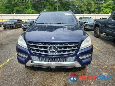 Piąte zdjęcie samochodu w środku: 2015 MERCEDES-BENZ ML 350 VIN:4JGDA5JB1FA498574 - miniatura