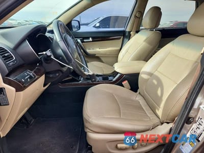 Zdjęcie 7 z 13 samochodu: 2014 KIA SORENTO EX VIN:5XYKUDA72EG536837 - miniatura