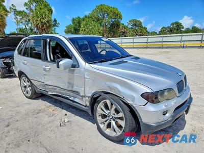 Czwarte zdjęcie samochodu z boku: 2004 BMW X5 3.0I VIN:5UXFA13504LU44695 - miniatura