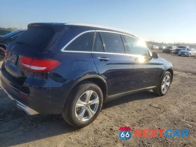 Trzecie zdjęcie samochodu z tyłu: 2017 MERCEDES-BENZ GLC 300 VIN:WDC0G4JB8HF256909 - miniatura