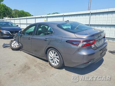 Drugie zdjęcie samochodu z przodu: 2022 TOYOTA CAMRY LE VIN:4T1C11AK8NU685019 - miniatura