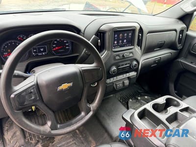 Zdjęcie 9 z 10 samochodu: 2023 CHEVROLET SILVERADO C1500 VIN:3GCNAAEK4PG358422 - miniatura