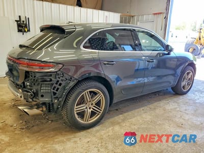 Trzecie zdjęcie samochodu z tyłu: 2020 PORSCHE MACAN S VIN:WP1AB2A54LLB36248 - miniatura