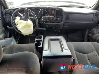 Zdjęcie 8 z 13 samochodu: 2006 CHEVROLET SILVERADO K1500 VIN:2GCEK13T861139592 - miniatura