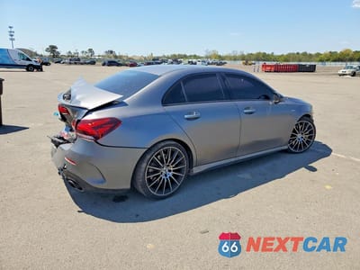 Trzecie zdjęcie samochodu z tyłu: 2021 MERCEDES-BENZ A CLASS VIN:W1K3G5BB5MJ319453 - miniatura