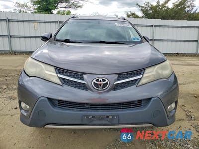 Piąte zdjęcie samochodu w środku: 2014 TOYOTA RAV4 XLE VIN:JTMRFREV6ED072299 - miniatura