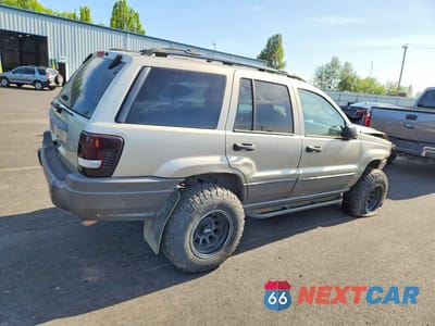Trzecie zdjęcie samochodu z tyłu: 2004 JEEP GRAND CHEROKEE LAREDO VIN:1J4GW48S64C133922 - miniatura