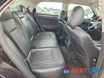 Zdjęcie 10 z 12 samochodu: 2010 CHRYSLER 300 TOURING VIN:2C3CA5CVXAH229916 - miniatura