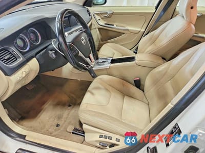 Zdjęcie 7 z 12 samochodu: 2011 VOLVO S60 T6 VIN:YV1902FH5B2014266 - miniatura