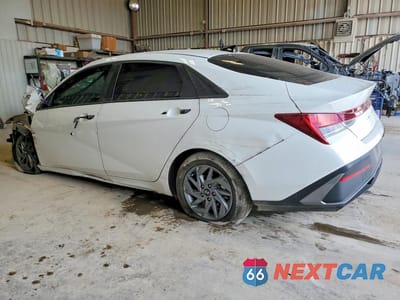 Drugie zdjęcie samochodu z przodu: 2025 HYUNDAI ELANTRA HYBRID BLUE VIN:KMHLM4DJ7SU131090 - miniatura