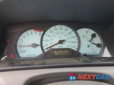 Zdjęcie 9 z 12 samochodu: 2004 TOYOTA COROLLA LE VIN:JTDBR32E842042614 - miniatura