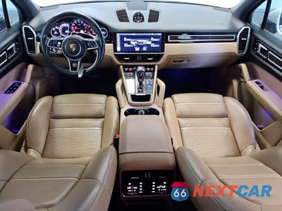 Zdjęcie 8 z 12 samochodu: 2019 PORSCHE CAYENNE VIN:WP1AA2AY5KDA17730 - miniatura