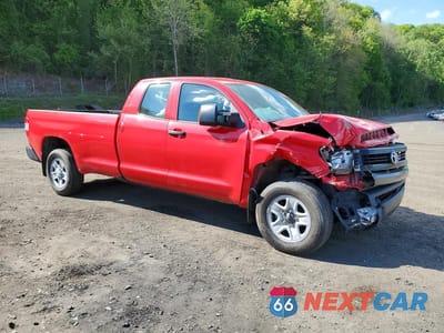 Czwarte zdjęcie samochodu z boku: 2016 TOYOTA TUNDRA SR VIN:5TFCY5F11GX019791 - miniatura