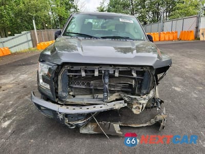 Piąte zdjęcie samochodu w środku: 2015 FORD F150 SUPER CAB VIN:1FTFX1EF6FKD21370 - miniatura