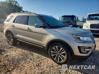 Czwarte zdjęcie samochodu z boku: 2017 FORD EXPLORER PLATINUM VIN:1FM5K8HT8HGD21294 - miniatura