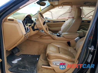 Zdjęcie 7 z 13 samochodu: 2012 PORSCHE CAYENNE VIN:WP1AA2A20CLA01552 - miniatura