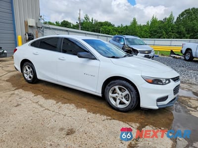 Czwarte zdjęcie samochodu z boku: 2016 CHEVROLET MALIBU LS VIN:1G1ZB5STXGF310193 - miniatura