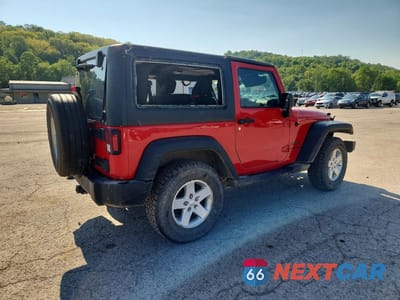 Trzecie zdjęcie samochodu z tyłu: 2017 JEEP WRANGLER SPORT VIN:1C4AJWAG9HL740012 - miniatura