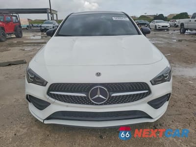 Piąte zdjęcie samochodu w środku: 2021 MERCEDES-BENZ CLA 250 VIN:W1K5J4GB4MN154615 - miniatura