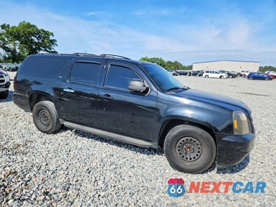 Czwarte zdjęcie samochodu z boku: 2011 GMC YUKON XL C1500 SLT VIN:1GKS1KE09BR117721 - miniatura