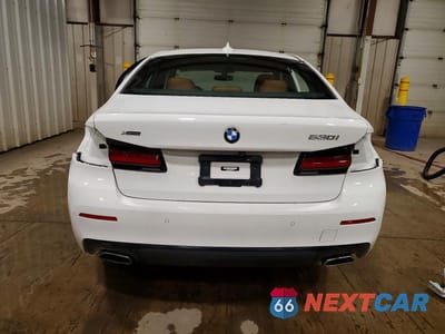 Zdjęcie 6 z 13 samochodu: 2022 BMW 530 XI VIN:WBA13BJ06NWX59419 - miniatura