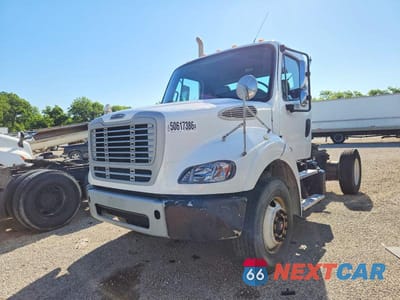 Drugie zdjęcie samochodu z przodu: 2015 FREIGHTLINER BUSINESS CLASS M2 SEMI TRUCK VIN:1FUBC5CY2FHGK0773 - miniatura