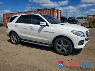 Czwarte zdjęcie samochodu z boku: 2018 MERCEDES-BENZ GLE 350 4MATIC VIN:4JGDA5HB0JB003564 - miniatura