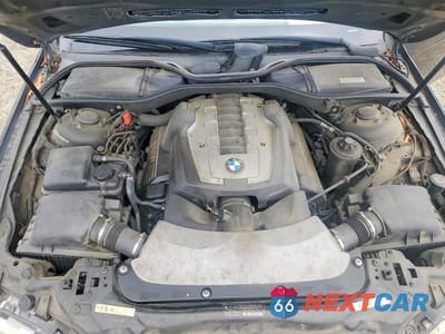 Zdjęcie 11 z 12 samochodu: 2007 BMW 750 VIN:WBAHN83517DT65944 - miniatura
