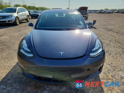 Piąte zdjęcie samochodu w środku: 2018 TESLA MODEL 3 VIN:5YJ3E1EB0JF128482 - miniatura