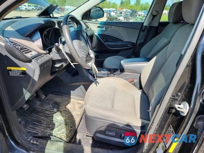 Zdjęcie 7 z 13 samochodu: 2016 HYUNDAI SANTA FE SE VIN:KM8SMDHF4GU143707 - miniatura