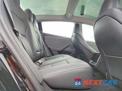 Zdjęcie 10 z 12 samochodu: 2024 TESLA MODEL 3 VIN:5YJ3E1EA1RF730343 - miniatura