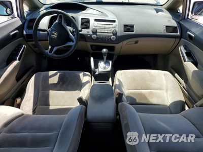 Zdjęcie 8 z 13 samochodu: 2010 HONDA CIVIC LX VIN:2HGFA1F53AH579225 - miniatura