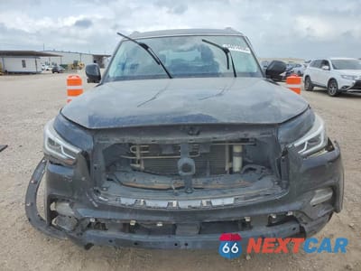 Piąte zdjęcie samochodu w środku: 2019 INFINITI QX80 LUXE VIN:JN8AZ2NF4K9685982 - miniatura