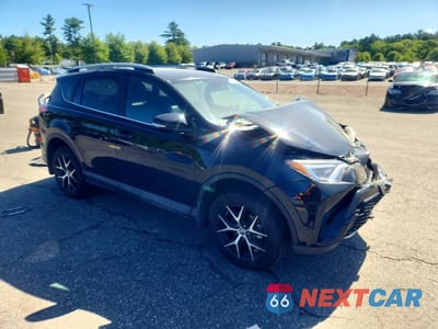 Czwarte zdjęcie samochodu z boku: 2017 TOYOTA RAV4 SE VIN:2T3JFREV1HW593502 - miniatura