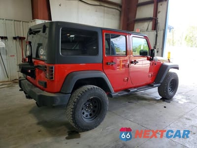 Trzecie zdjęcie samochodu z tyłu: 2017 JEEP WRANGLER UNLIMITED SPORT VIN:1C4BJWDG9HL680538 - miniatura