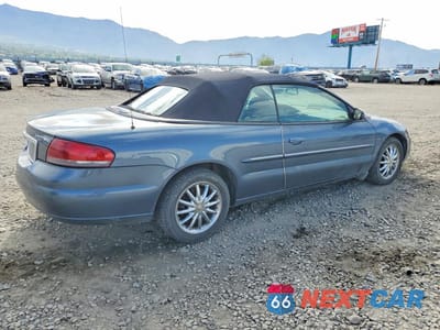 Trzecie zdjęcie samochodu z tyłu: 2002 CHRYSLER SEBRING LIMITED VIN:1C3EL65R02N350424 - miniatura