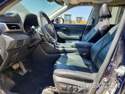 Zdjęcie 7 z 13 samochodu: 2021 TOYOTA HIGHLANDER XLE VIN:5TDGZRBH7MS527502 - miniatura