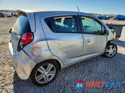Trzecie zdjęcie samochodu z tyłu: 2015 CHEVROLET SPARK 1LT VIN:KL8CD6S93FC746751 - miniatura