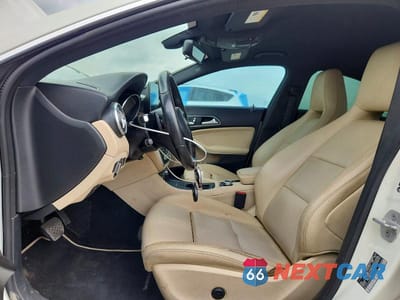 Zdjęcie 7 z 12 samochodu: 2018 MERCEDES-BENZ CLA 250 VIN:WDDSJ4EB1JN602360 - miniatura