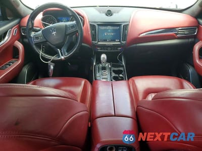 Zdjęcie 8 z 13 samochodu: 2018 MASERATI LEVANTE VIN:ZN661XUA6JX292117 - miniatura