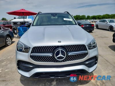 Piąte zdjęcie samochodu w środku: 2020 MERCEDES-BENZ GLE 350 4MATIC VIN:4JGFB4KB2LA069454 - miniatura