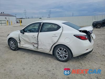 Drugie zdjęcie samochodu z przodu: 2017 TOYOTA YARIS IA BASE VIN:3MYDLBYV8HY180772 - miniatura